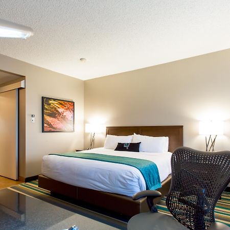 Hotel Blackfoot Calgary Extérieur photo