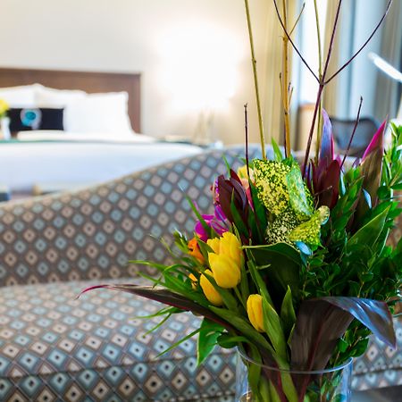 Hotel Blackfoot Calgary Extérieur photo