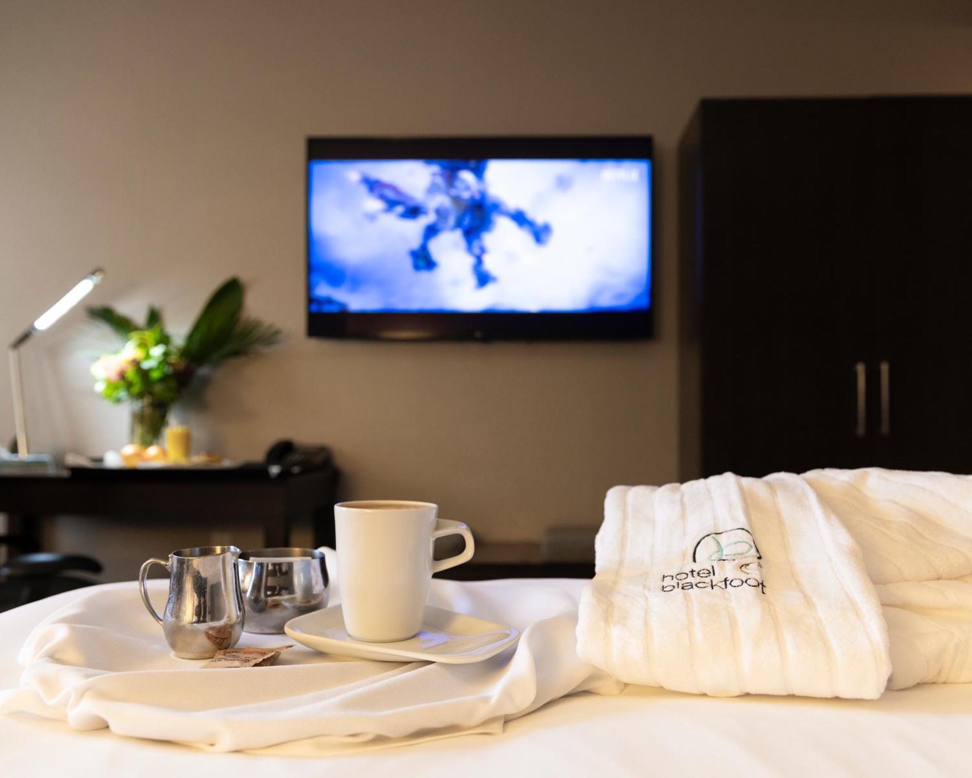 Hotel Blackfoot Calgary Extérieur photo